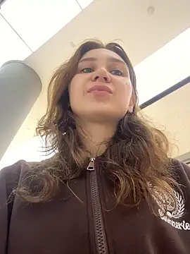 Snapshot of QuitieLia chatting on 03-15-26, 08:21 QuitieLia online show from 03-15-26, 08:21