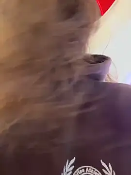 Snapshot of QuitieLia chatting on 04-04-26, 07:26 QuitieLia online show from 04-04-26, 07:26