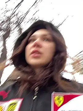 QuitieLia online show from 01-20-25, 09:13