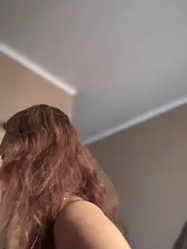 QuitieLia online show from 10-01-25, 08:08