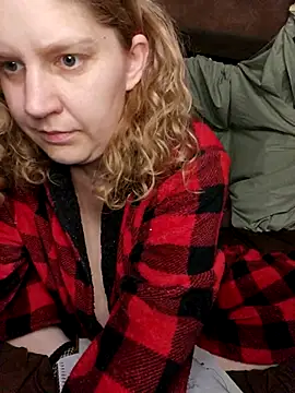 shadow199393 online show from 03-12-26, 11:42