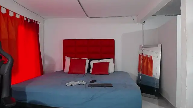 LyonGallego  online show from 01-11-26, 12:45