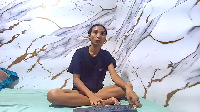 luciana daza online show from 05-22-26, 04:43