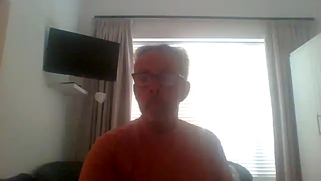 tuggy59 online show from 10-09-25, 06:47