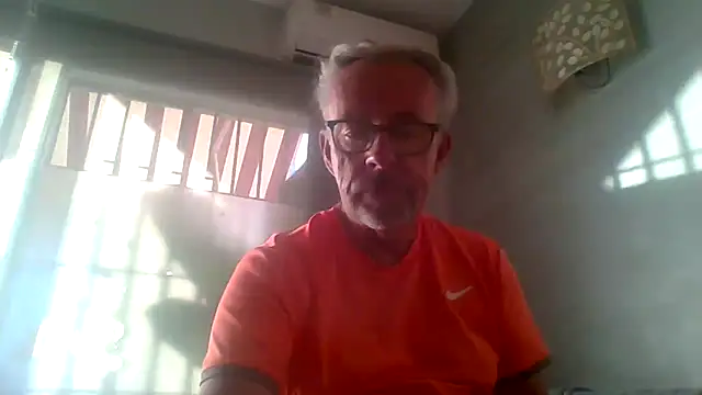 tuggy59 online show from 10-30-25, 07:28