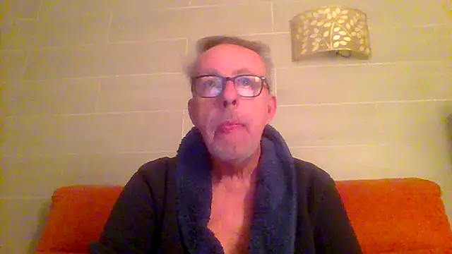 tuggy59 online show from 02-15-26, 05:41