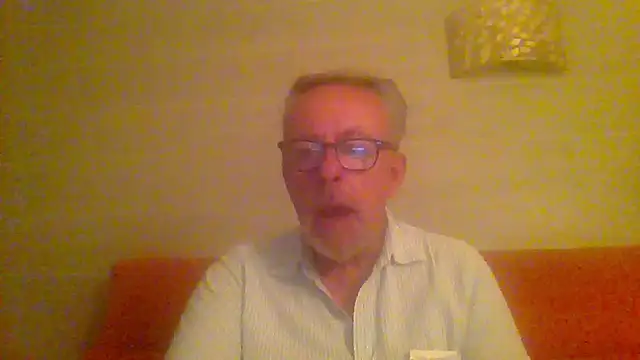 Snapshot of tuggy59 chatting on 05-14-26, 04:53 tuggy59 online show from 05-14-26, 04:53