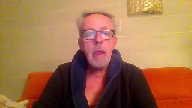 tuggy59 online show from 02-05-26, 05:03