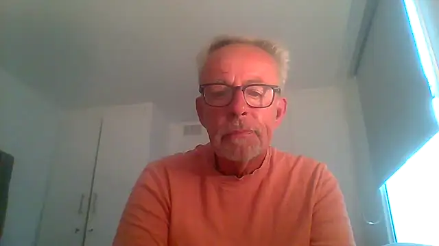 tuggy59 online show from 09-20-25, 05:23