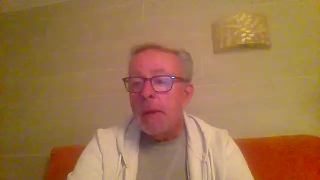 tuggy59 online show from 04-14-26, 04:06