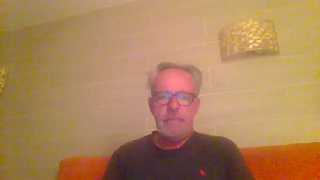 Snapshot of tuggy59 chatting on 04-24-26, 04:47 tuggy59 online show from 04-24-26, 04:47
