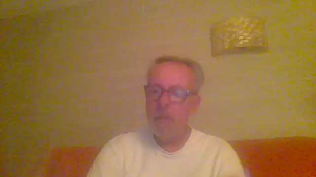 Snapshot of tuggy59 chatting on 05-03-26, 04:06 tuggy59 online show from 05-03-26, 04:06