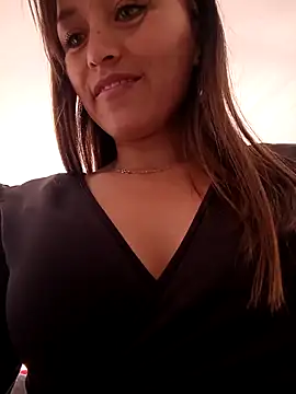 Snapshot of marena_saenz chatting on 10-02-25, 04:10 marena saenz online show from 10-02-25, 04:10
