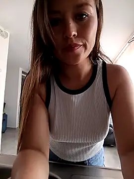 marena saenz online show from 03-18-26, 04:08