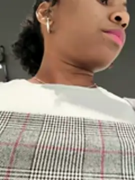 Jeniffer Jarvis online show from 11-20-25, 05:13