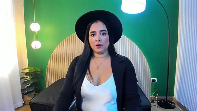 taylor bennet online show from 11-28-25, 11:54