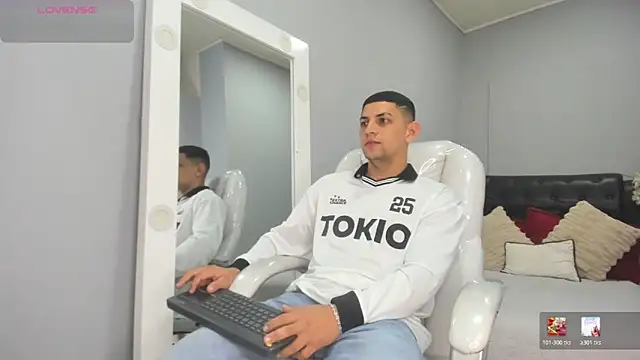Alex cute77 online show from 06-01-26, 12:49