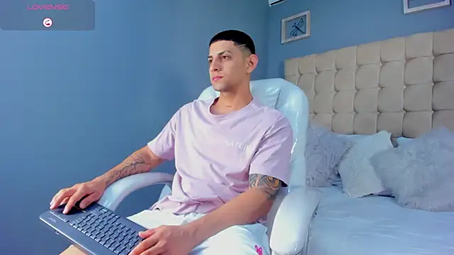 Alex cute77 online show from 09-10-25, 11:53