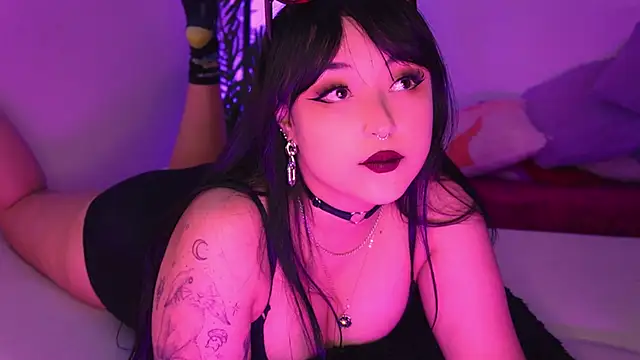 Gloomydoll online show from 04-11-26, 09:07