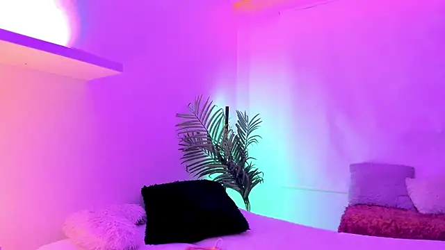 Gloomydoll online show from 12-20-25, 07:17