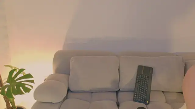 LindseyMoss online show from 11-27-25, 10:43