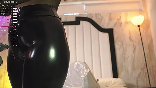 mia colin1  online show from 02-08-26, 01:31