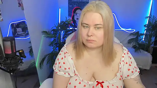 Akemi BBW online show from 03-21-25, 07:55