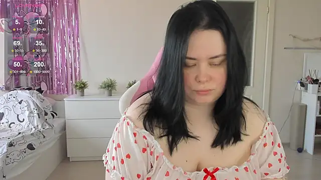 Snapshot of Akemi_BBW chatting on 06-14-26, 06:58 Akemi BBW online show from 06-14-26, 06:58
