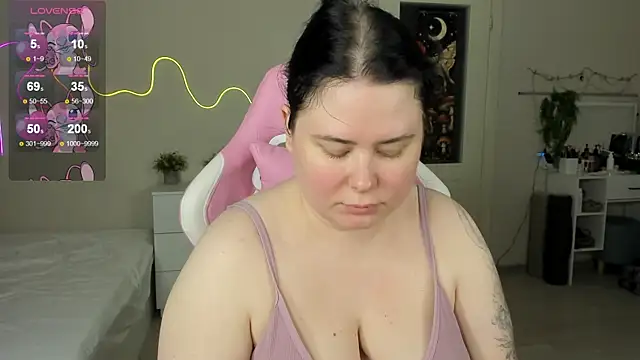Snapshot of Akemi_BBW chatting on 07-10-26, 08:36 Akemi BBW online show from 07-10-26, 08:36