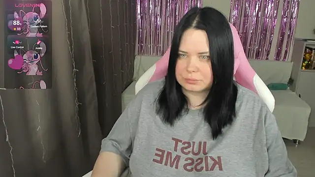 Akemi BBW online show from 05-13-26, 07:37