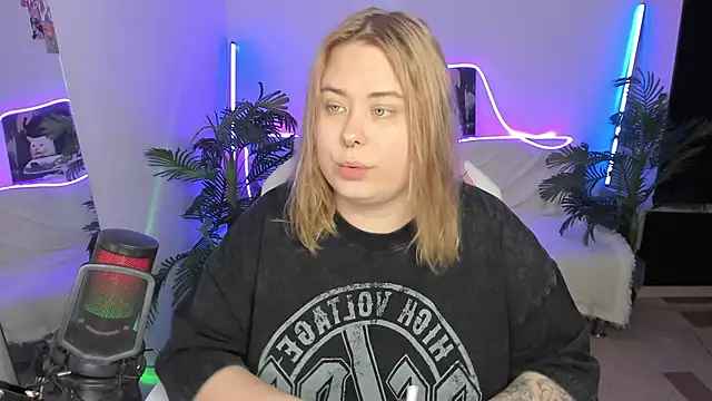 Akemi BBW online show from 03-15-25, 06:32