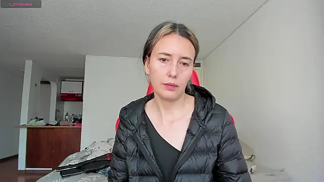 zoe jeane beker online show from 03-11-26, 10:26