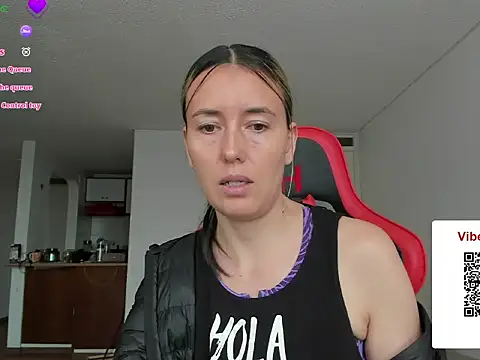 zoe jeane beker online show from 05-18-26, 08:35