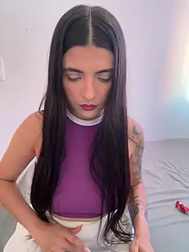 CristalCerati online show from 01-14-25, 08:04