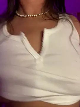 Snapshot of karrola chatting on 01-25-25, 11:54 karrola online show from 01-25-25, 11:54