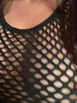 Snapshot of karrola chatting on 01-21-25, 04:58 karrola online show from 01-21-25, 04:58