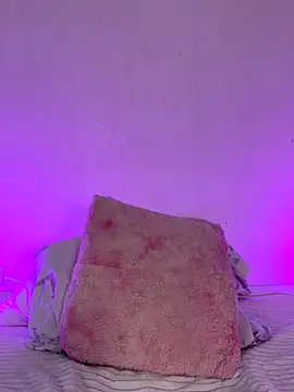 Anette  online show from 10-26-25, 07:47