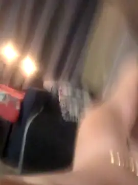 Snapshot of MikeandMiaSky chatting on 01-15-26, 08:18 MikeandMiaSky online show from 01-15-26, 08:18