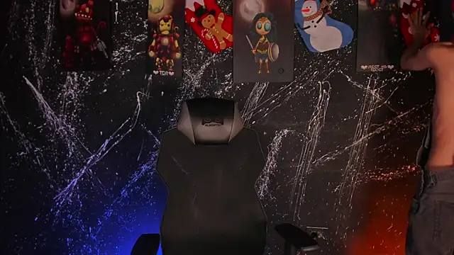 Snapshot of DereckCooperr chatting on 12-16-25, 09:41 DereckCooperr online show from 12-16-25, 09:41