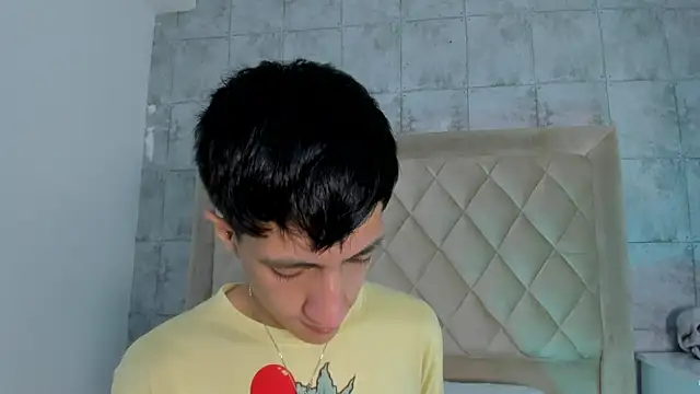 Snapshot of DereckCooperr chatting on 10-16-25, 11:13 DereckCooperr online show from 10-16-25, 11:13