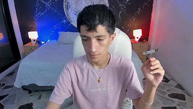 Snapshot of DereckCooperr chatting on 10-20-25, 10:43 DereckCooperr online show from 10-20-25, 10:43