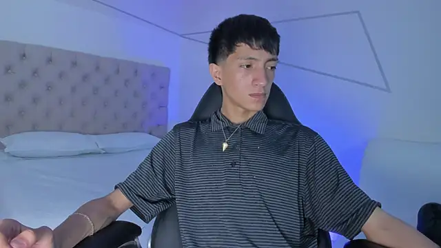 Snapshot of DereckCooperr chatting on 10-03-25, 08:54 DereckCooperr online show from 10-03-25, 08:54