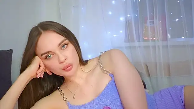 KristenSayles online show from 02-14-25, 07:23