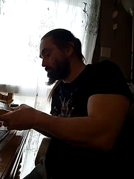 teekoine1 online show from 10-28-25, 01:21