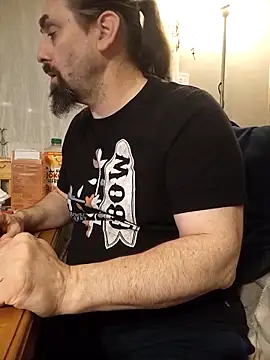 teekoine1 online show from 12-17-25, 02:38