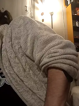 teekoine1 online show from 11-18-25, 02:27