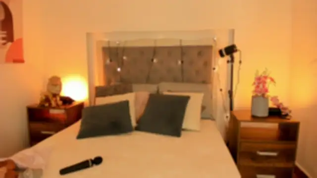 mia crawford online show from 03-22-26, 01:12