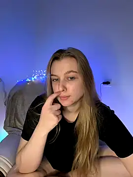 freiiaflower online show from 10-29-25, 07:24