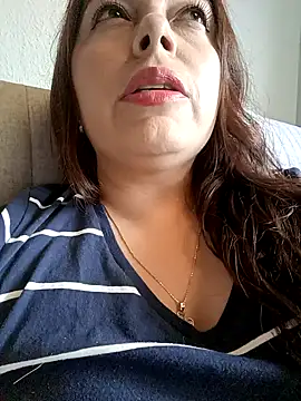 seherlatin online show from 11-18-25, 05:05