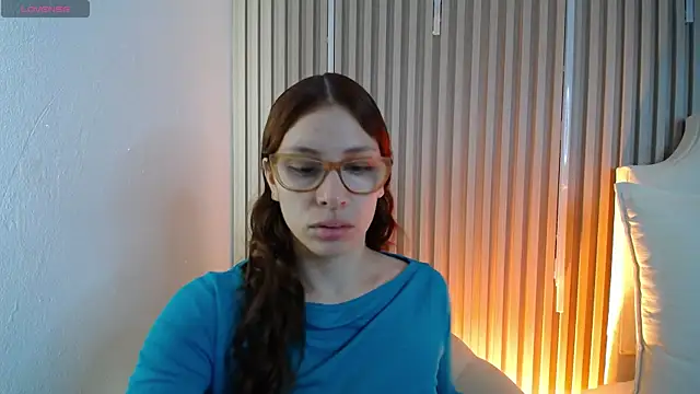 Snapshot of Katy_Van chatting on 05-24-26, 08:53 Katy Van online show from 05-24-26, 08:53